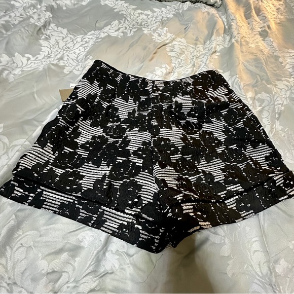 Do + Be Womens Shorts - Picture 5 of 5